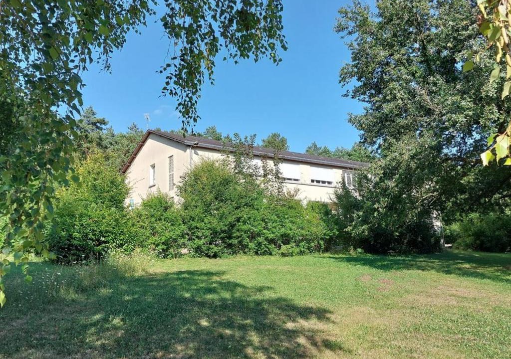 Bazouges-sur-le-Loir House | Maison familiale près du Zoo et du circuit