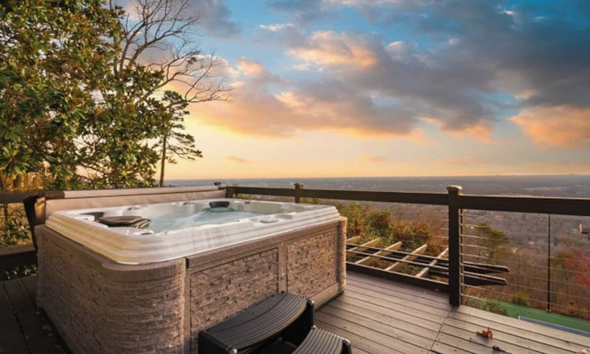 Greenville House | Private Luxury Resort near Greenville SC | Hot Tub, Tennis, Theater, Sauna, Pool