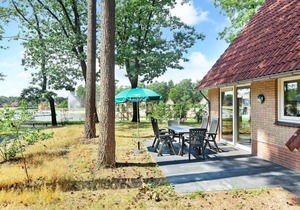 110 m² Bungalow ∙ 3 bedrooms ∙ 6 guests in Het Loo Oldebroek
