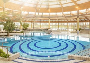 Strandresort Rex Rugia Ferienwohnung 13-1 mit Sauna- und Schwimmbadnutzung im AHOI Sellin in Middelhagen