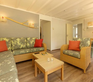 Cottage Comfort Persons 