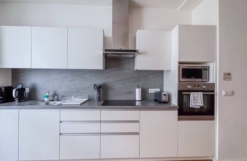 Josefov Apartment | Bright and Modern 3-Bedroom Apartment in Old Town