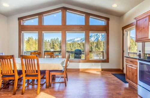 West Glacier Ski Chalet | Going to the Sun Chalet D/Gateway Chalet