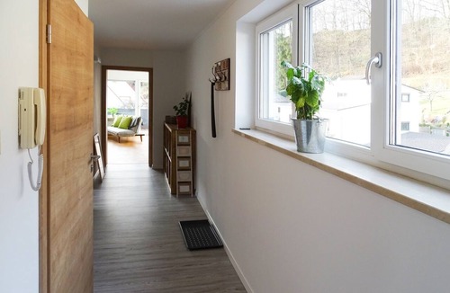 Bad Abbach Apartment | Modern apartment near the castle hill with a view of the countryside