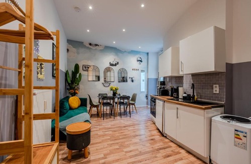 Wedding Apartment | Retro-Apartment mit Terrasse