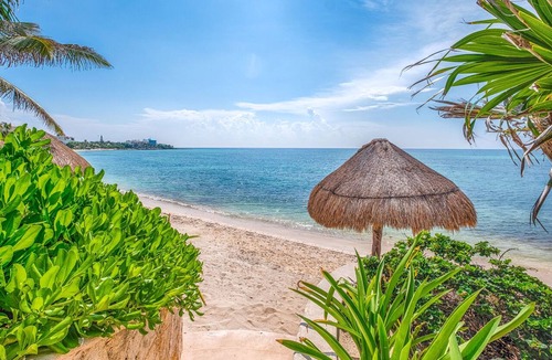 Akumal Condo | Spacious Third-Floor Beachfront Condo with Pool