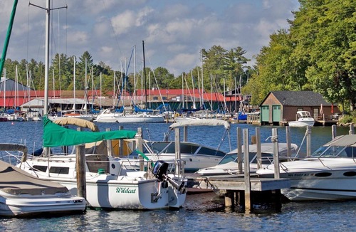 Gilford House | Squaw Lakefront Cottage minutes from Bank of NH Pavilion
