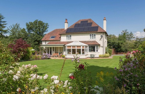 Church Stretton House | THE BIG DINGLE, family friendly, with open fire in Church Stretton