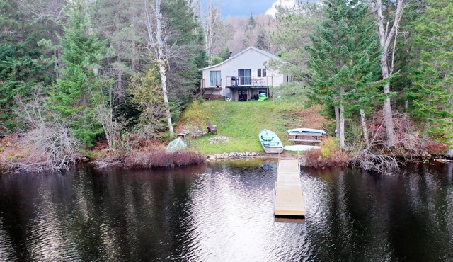 Évasion au Lac Noir - Spa et Lac in Nominingue