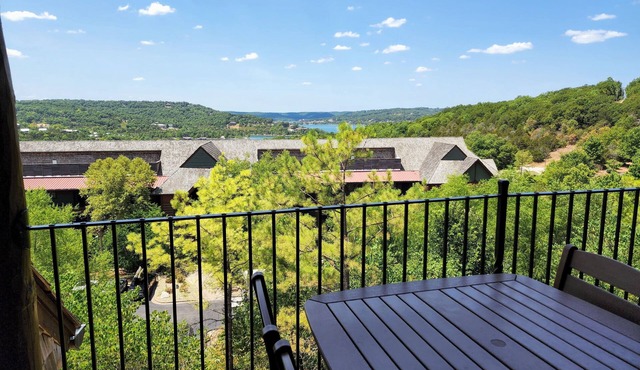 1 Bedroom Lodge, WILDERNESS CLUB AT BIG CEDAR Ridgedale, MO in Ridgedale