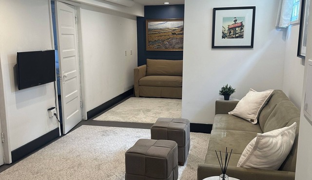1BD 1,000sf Private Suite, 2 blocks from Pearl St. in Boulder