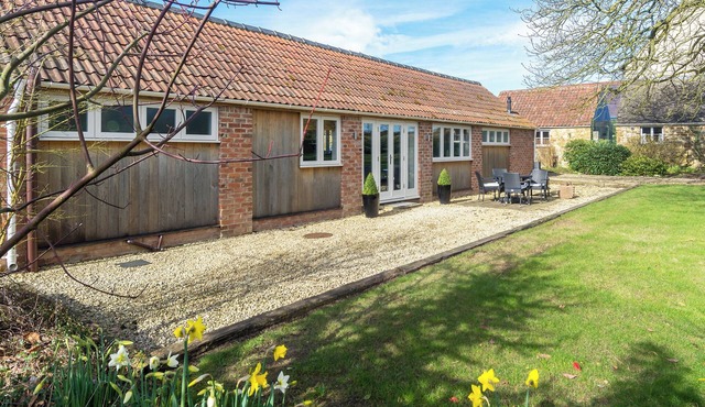 2 bedroom accommodation in Cam, near Dursley in Dursley