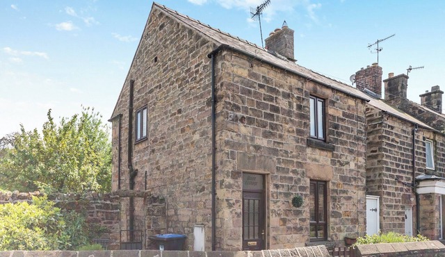2 bedroom accommodation in Darley Bridge, near Matlock in Matlock