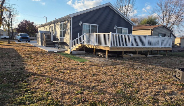 3-bedroom house in cool Clay with AC in Clay
