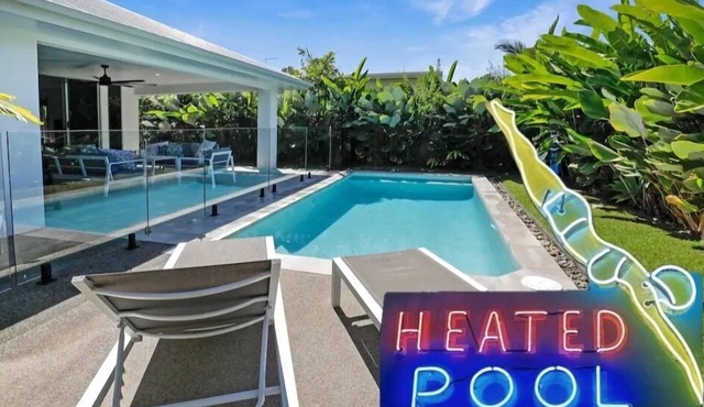 32c continuously heated pool 300m to beach Seaside@PalmCove in palm cove
