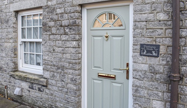 4 bedroom accommodation in Buxton in Buxton