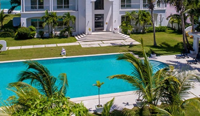 A SCENIC New Beachfront Listing in The Bahamas! 3W in Nassau