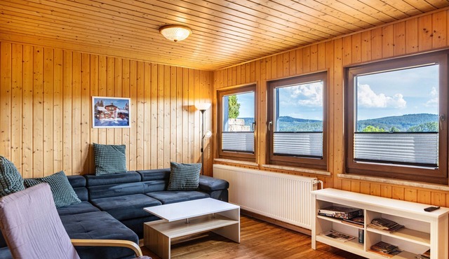 Apartment "Blick Ruhla" with Mountain View, Private Terrace and Wi-Fi in Ruhla