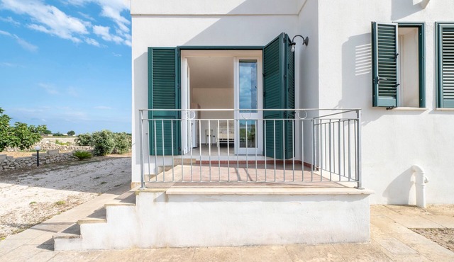 Apartment 'Muma 2' with Private Terrace, Wi-Fi and Air Conditioning in otranto