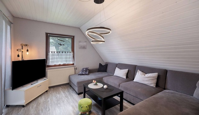 Apartment 'Ruhig Gelegene Wohnung In Deichnähe' with Shared Terrace in Wurster Nordseeküste