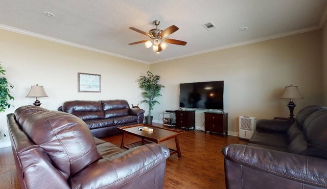 Awesome View: 3 BR, 2 BA House in Crystal Beach, Sleeps 8 in Crystal Beach