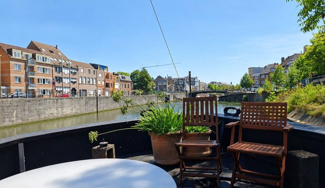 B3 Houseboat in the centre of Ghent, Sailor room in Ghent