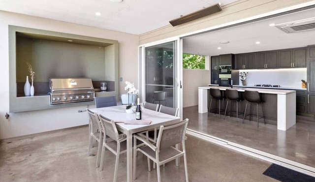 Bayscape: Modern Beachside Retreat with Ocean View in Dunsborough