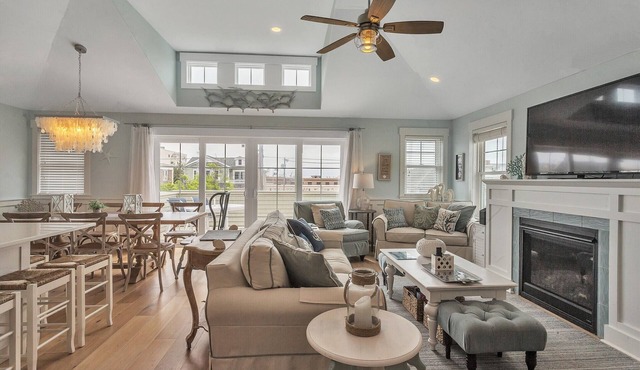 Beach Days Made Easy Luxury Coastal Elevator Linens Bikes Walk 2 Beach in Ocean City