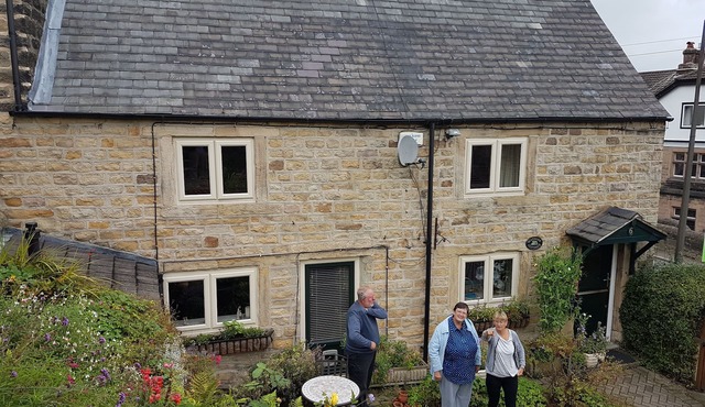 Beautiful 2 bedroomed stone cottage in the centre of Crich in Crich