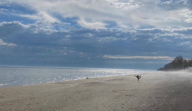 Beautiful FULLY Renovated Beach House in Port Rowan