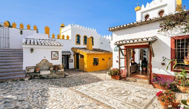 Beautiful House with Private Pool near the Costa del Sol in Alcaucín