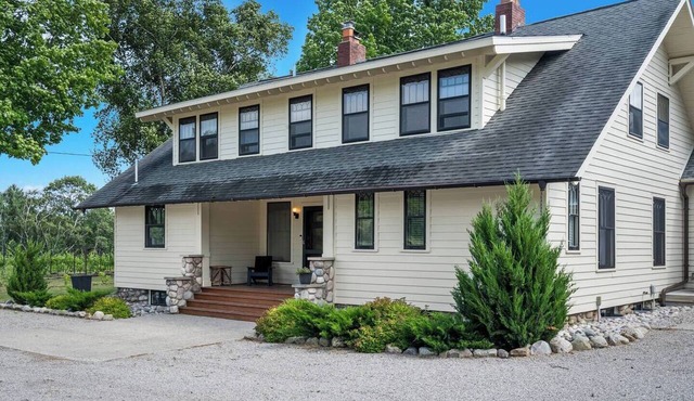 Belclare - Vineyard Estate in Northport