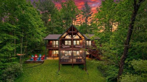Blue Ridge Retreat - Sauna - Hot Tub - Firepit in Blue Ridge