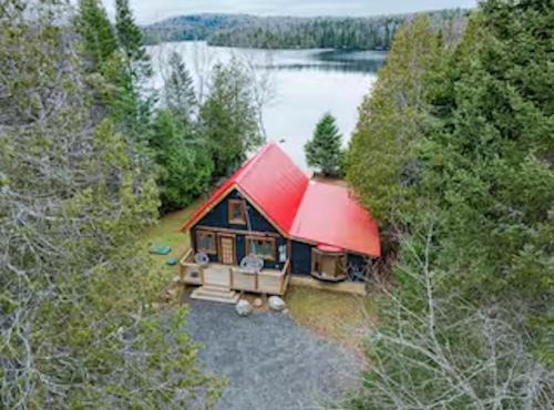 Chalet familial forêt & kayak in Nominingue