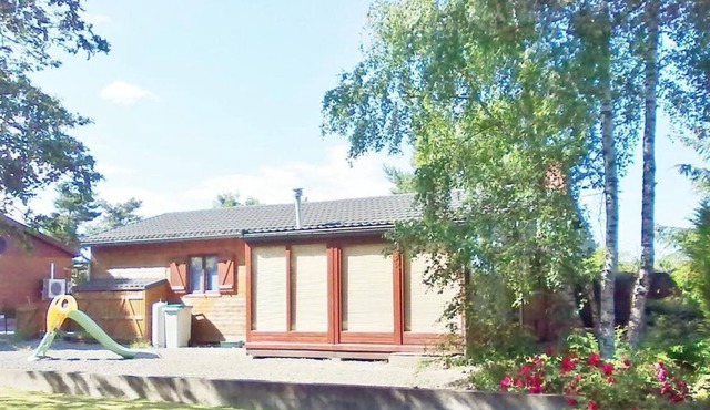 Comfortable chalet. All facilities, Up to 8 people. Air conditioning. Wifi. Private garden. in RESTEIGNE