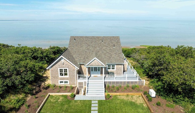 Complete Reno, Private Beach, Panoramic Water View! in Eastham
