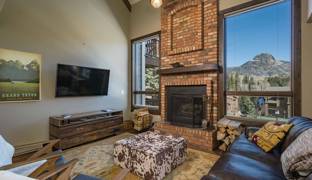 Completely Updated Condo with Mountain Views - Heated Pool- Stunning Views! in Durango