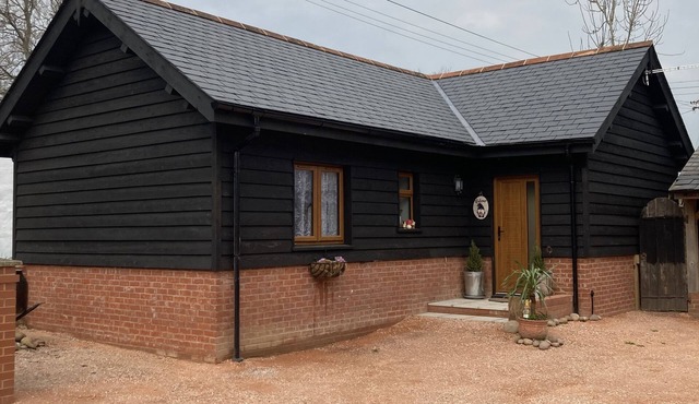 Cosy yet spacious cottage in heart of East Devon near Jurassic Coast in Ottery Saint Mary