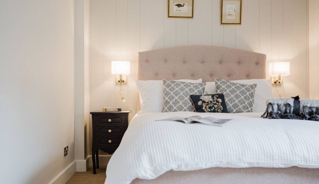 Country Cottage in the Heart of the Cotswolds in Cheltenham