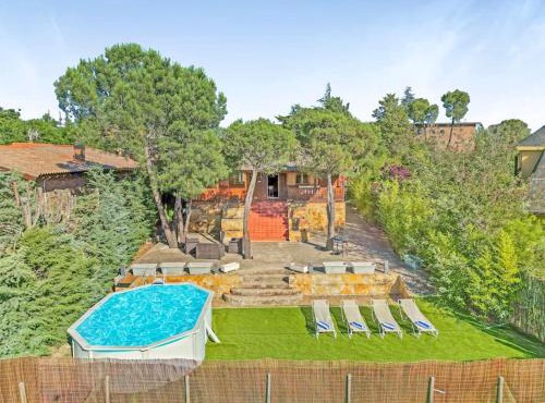 Cozy wood cabin, Casino, Pool, 25 min to Madrid Center in Madrid