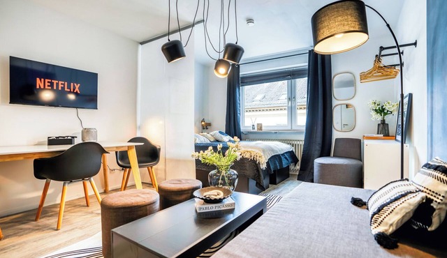 Deluxe Studio - central - 3 persons - modern in Wiesbaden