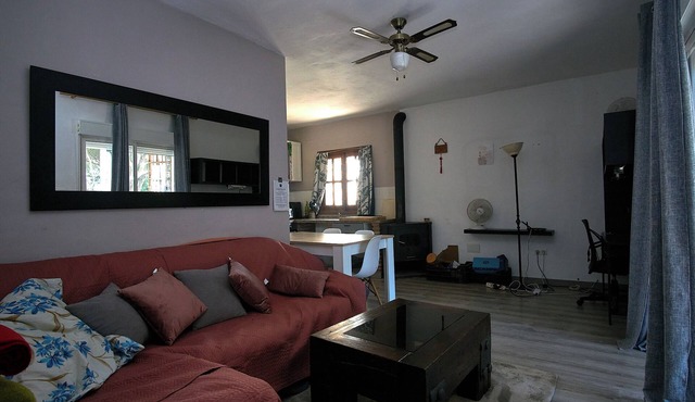Double & Twin room Unit-Close to Caminito del Rey! in a Beautiful, Rustic Finca in Álora