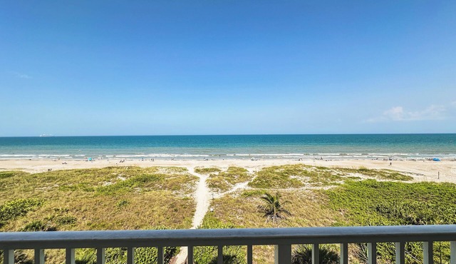 ~Dynamic 6th Floor, Direct Ocean Front Condo in Cocoa Beach @ Sandcastles~ in Cocoa Beach