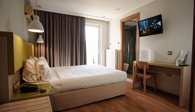 Elements Rooms and Apartments in Chalandri