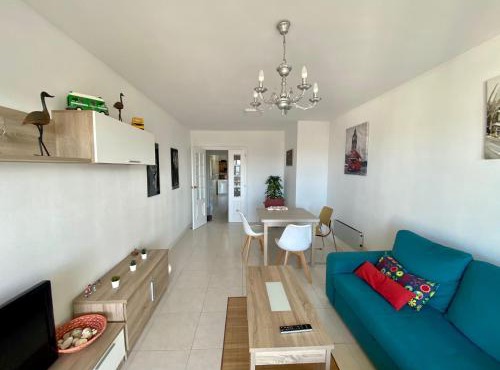 Enjoy Sanxenxo,200m Playa, Balcón Vistas Cíes, Piscina & Terraza Azotea,2 plazas Garaje, 2 Baños, Muy Luminoso, Muy Tranquilo,Muy Equipado, Céntrico in Sanxenxo