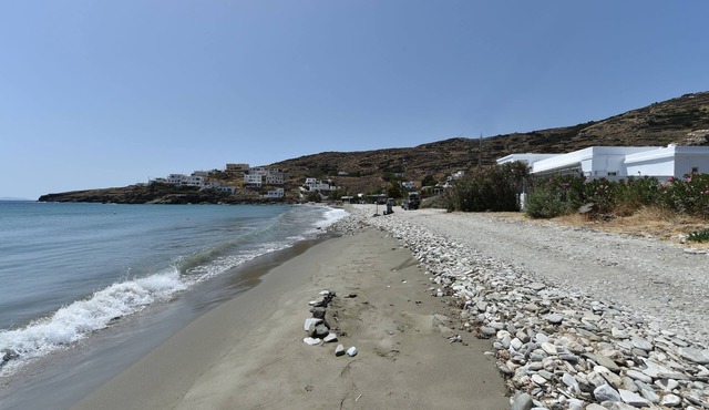 Enjoy your holidays in an excellent seaside home in Kardianni Bay (also known as Giannaki bay) in Tinos