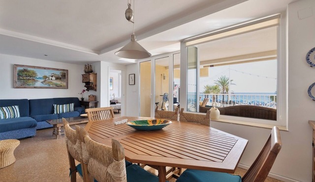 Flat in Benidorm Renovated Frontline with Terrace in Benidorm