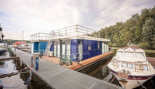 Floatinghouse Nike: lake view, terrace & nature time-out on the water in Hennigsdorf