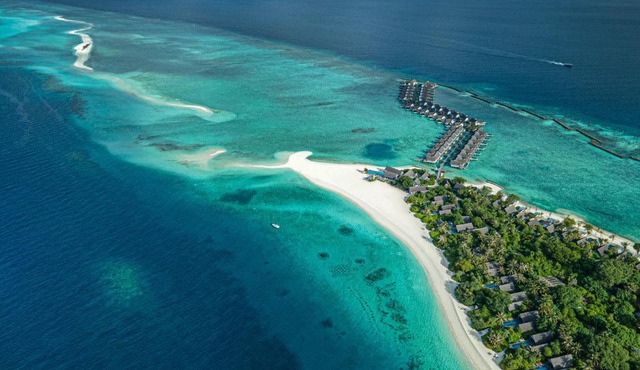 Four Seasons Resort Maldives at Landaa Giraavaru in Baa Atoll