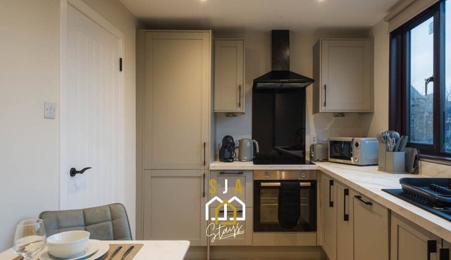 Fraserburgh Stay - SJA Stays - Modern 2 Bed in Fraserburgh